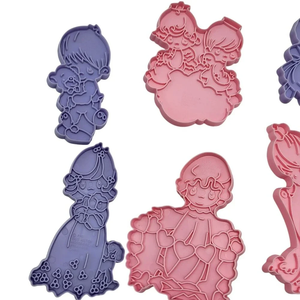 90's Wilton Precious Moments 8-Piece Cookie Cutter Set Dishwasher-Safe In Box